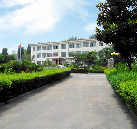 湖北新鑫無(wú)紡布有限公司